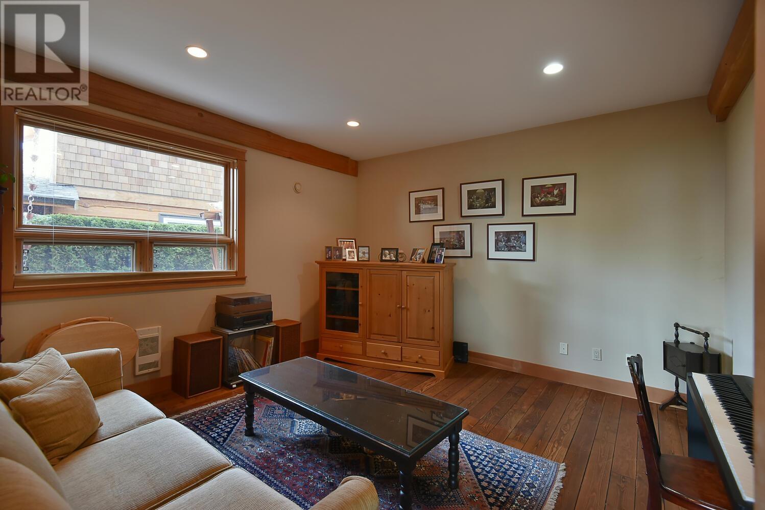667 Franklin Road, Gibsons, British Columbia  V0N 1V8 - Photo 28 - R3000966