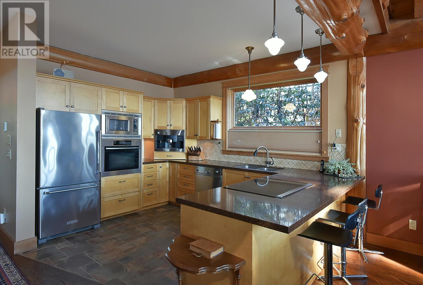 667 Franklin Road, Gibsons, British Columbia  V0N 1V8 - Photo 7 - R3000966