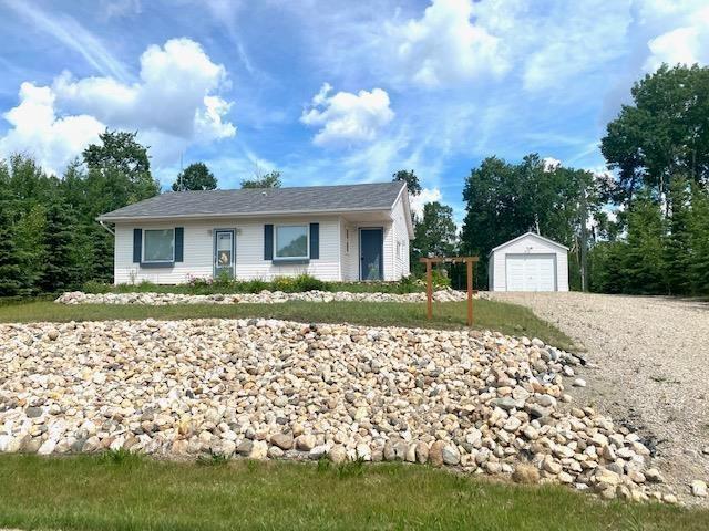 107 Crestview Drive, Onanole, Manitoba
