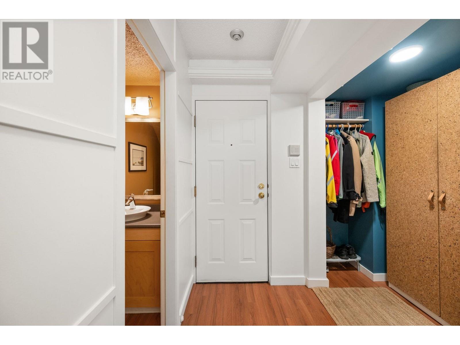 4 1949 W 8th Avenue, Vancouver, British Columbia  V6J 1W2 - Photo 15 - R3000346