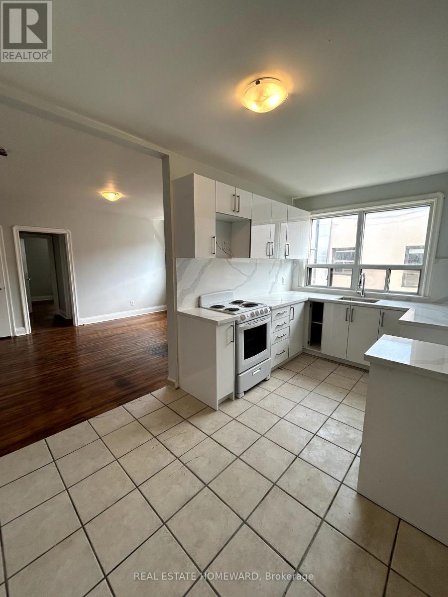 102 - 1566 Avenue Road, Toronto, Ontario  M5M 3X6 - Photo 5 - C12138415