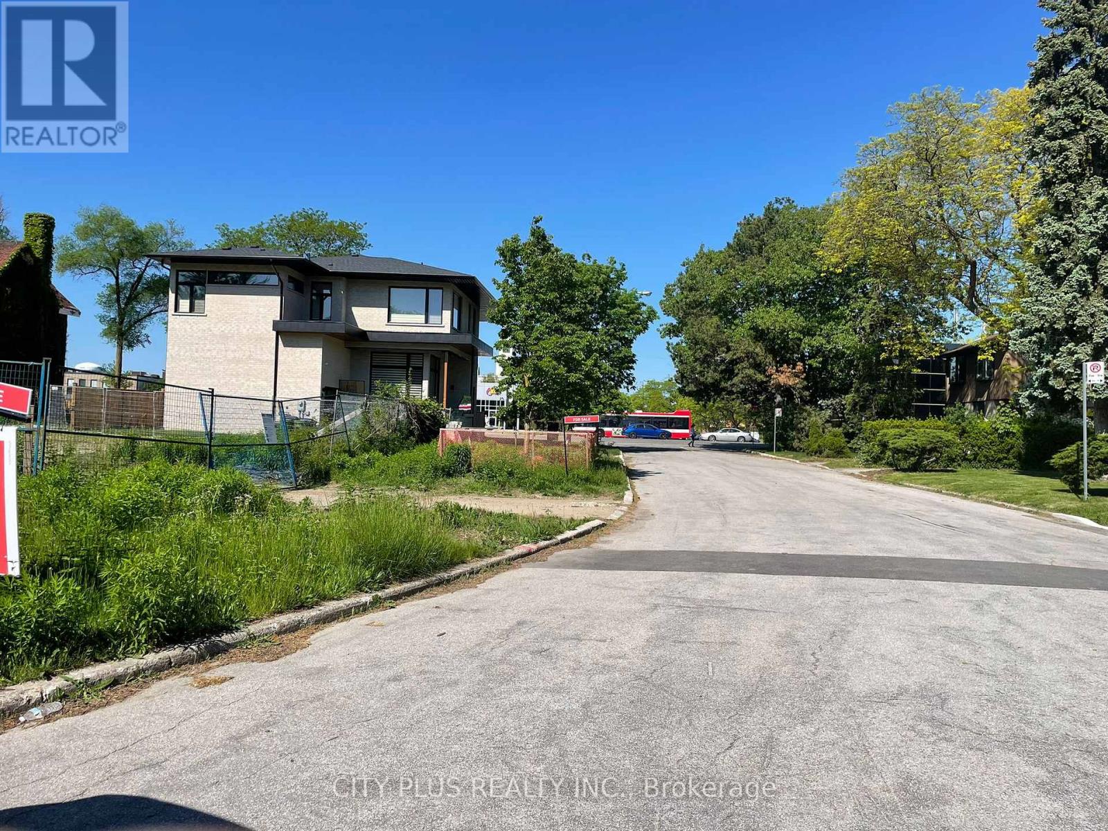 18 Legato Court, Toronto, Ontario  M3B 1L7 - Photo 1 - C12138560