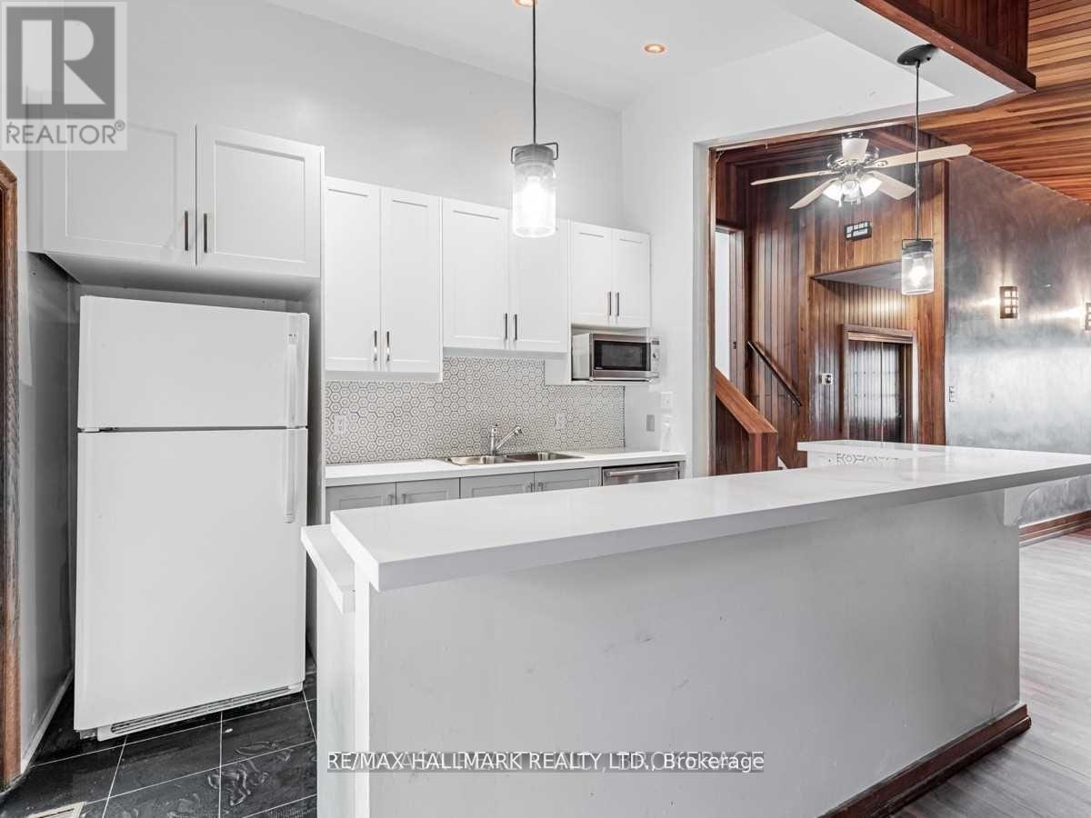 Upper - 901 Brimorton Drive, Toronto, Ontario  M1G 2T8 - Photo 13 - E12138404