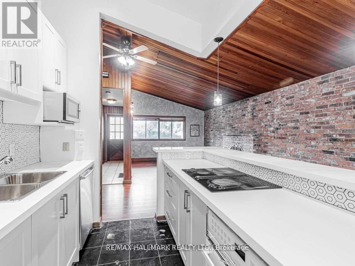 Upper - 901 Brimorton Drive, Toronto, Ontario  M1G 2T8 - Photo 15 - E12138404