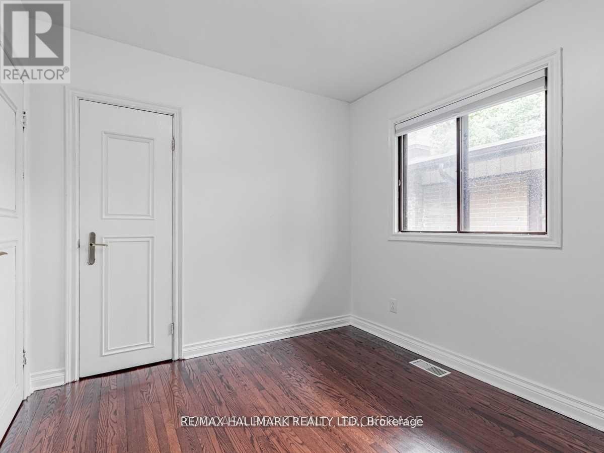 Upper - 901 Brimorton Drive, Toronto, Ontario  M1G 2T8 - Photo 21 - E12138404