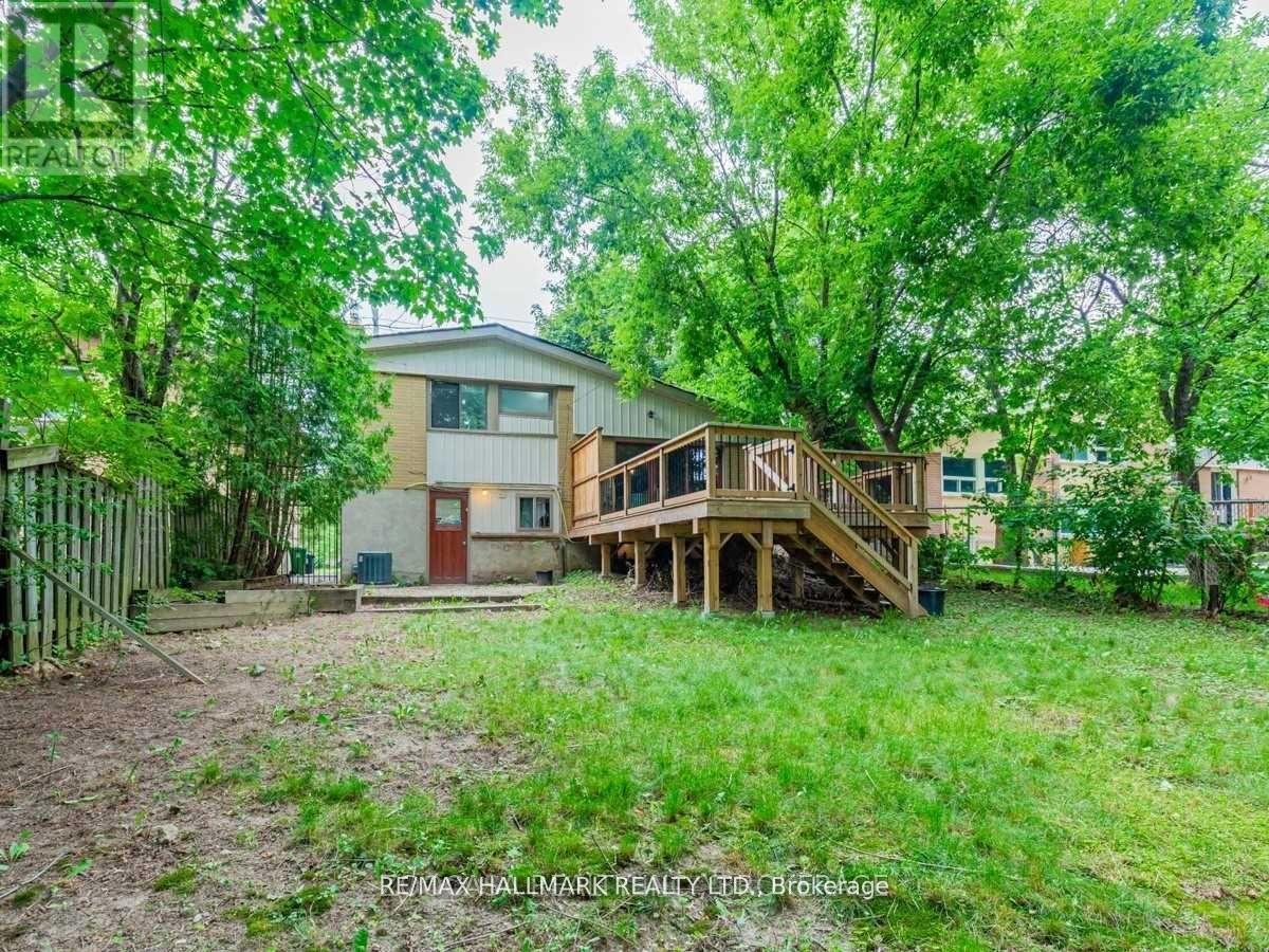 Upper - 901 Brimorton Drive, Toronto, Ontario  M1G 2T8 - Photo 27 - E12138404