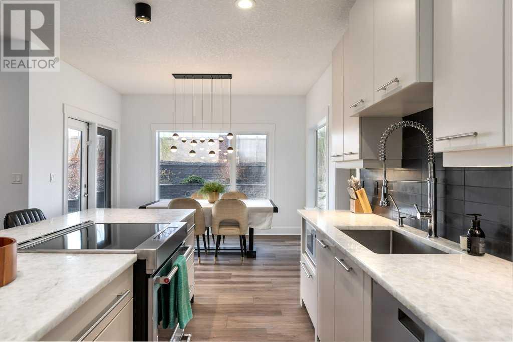 270 Discovery Ridge Way Sw, Calgary, Alberta  T3H 5S9 - Photo 8 - A2208288