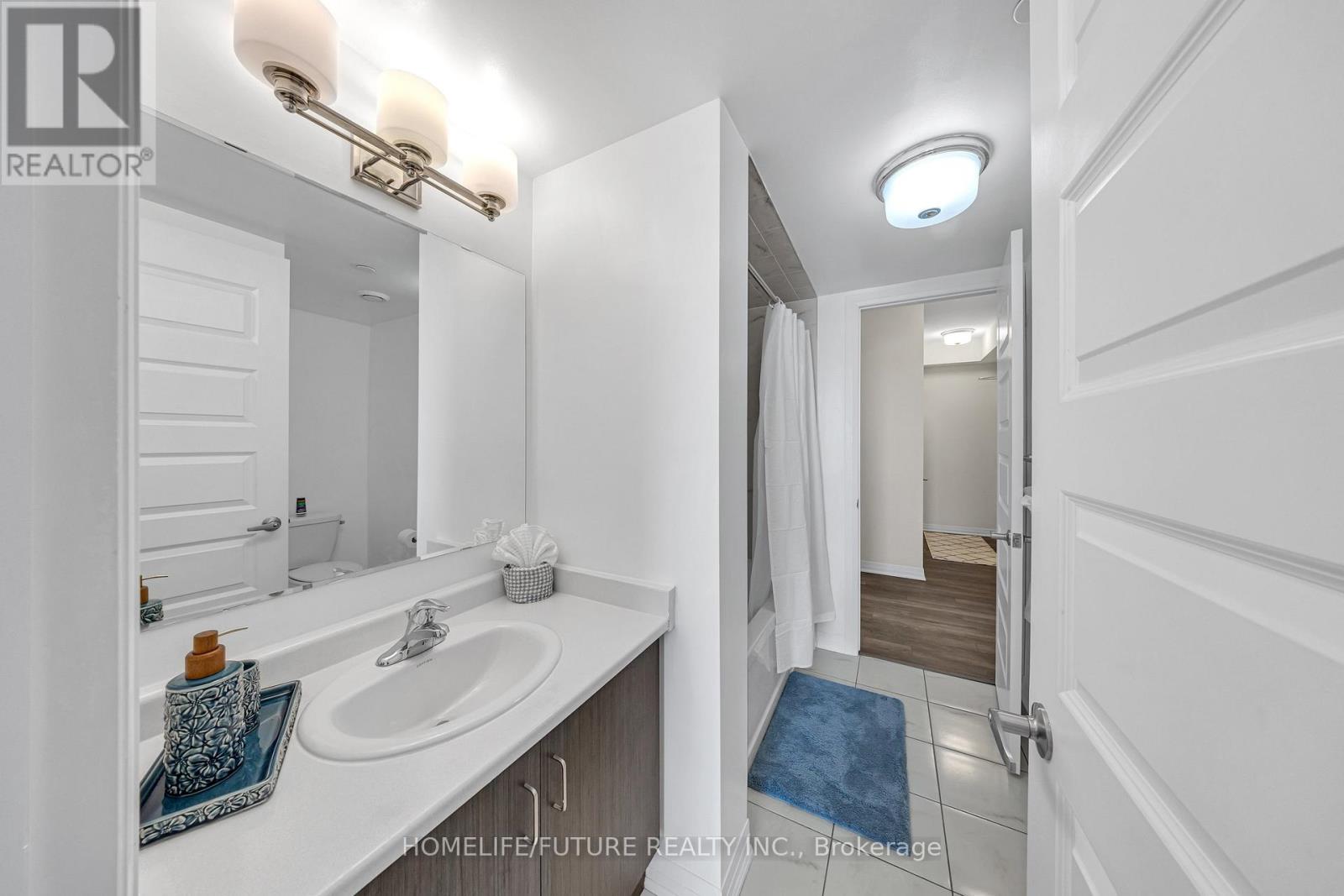 410 - 2 Adam Sellers Street, Markham, Ontario  L6B 1N2 - Photo 15 - N12138483