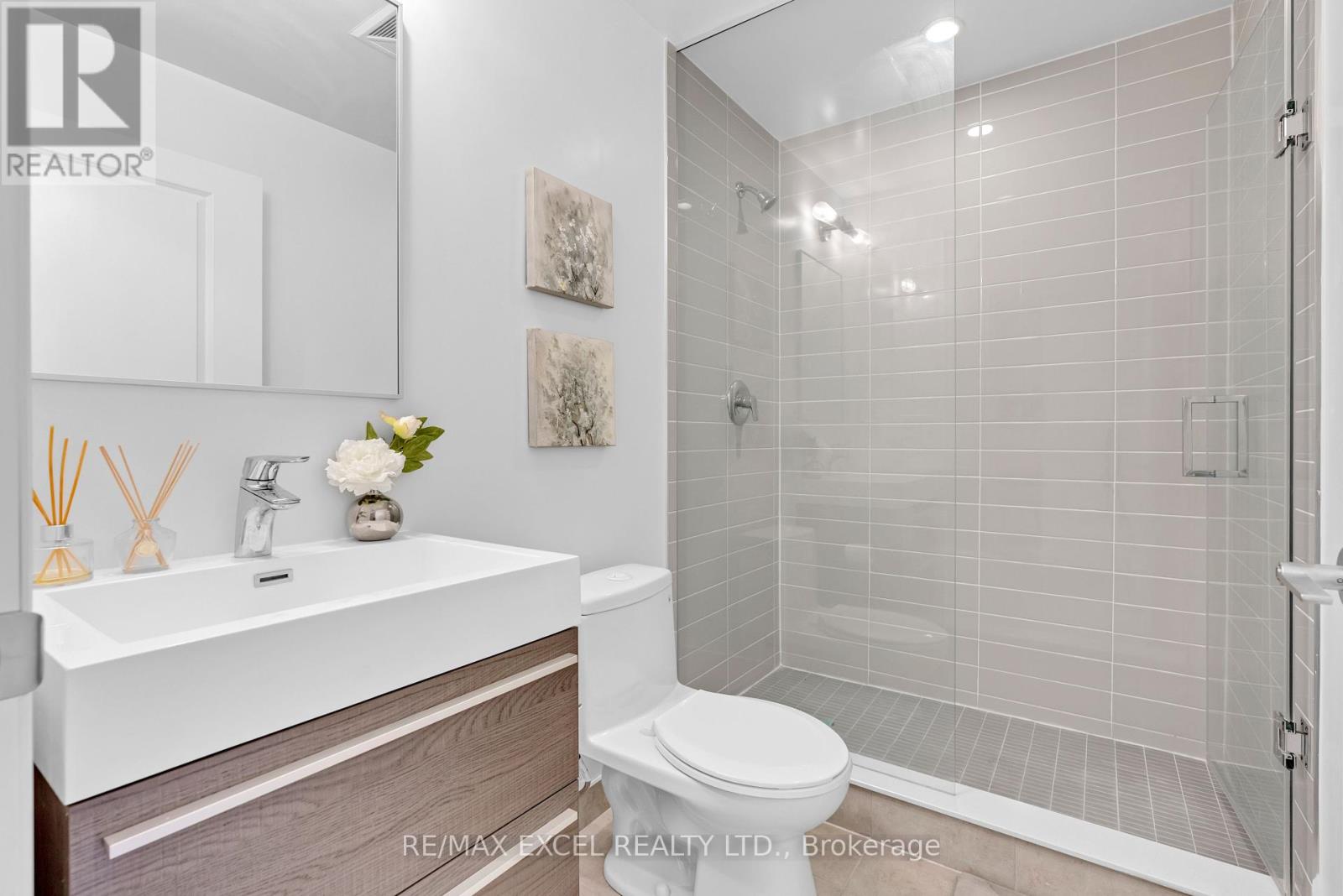 1411 - 10 Rouge Valley Drive W, Markham, Ontario  L6G 0G9 - Photo 9 - N12138528