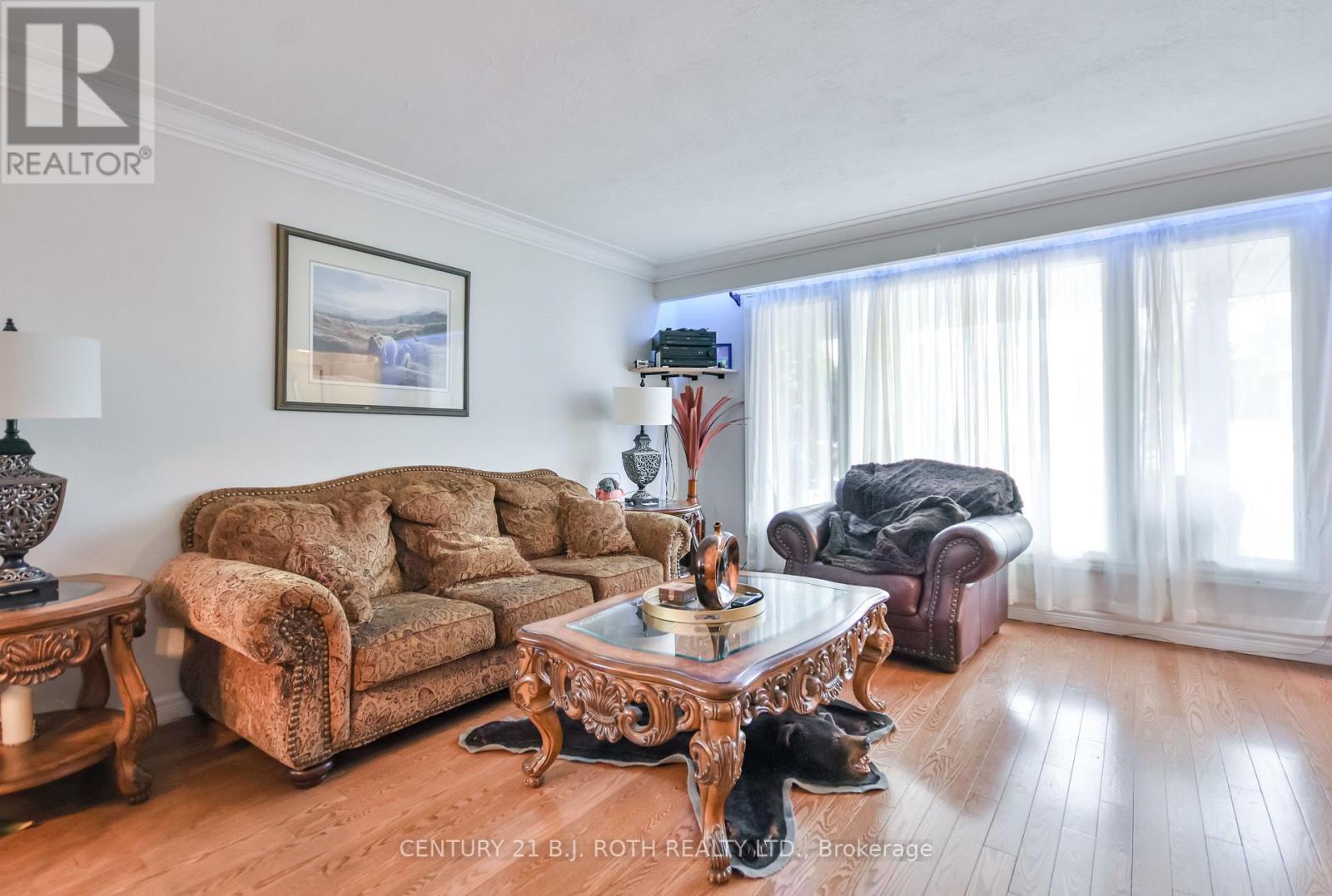 Property at 233 ROSE STREET image 2