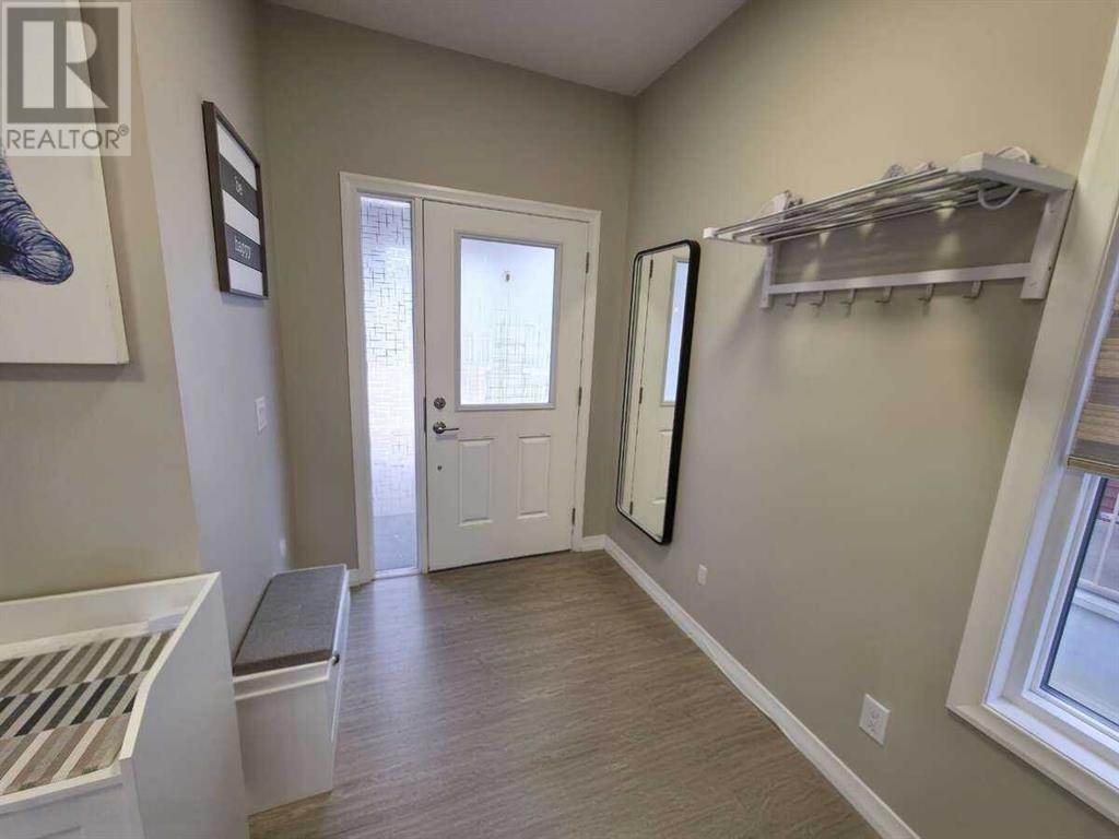 Property at 238 Kingfisher Crescent SE image 4