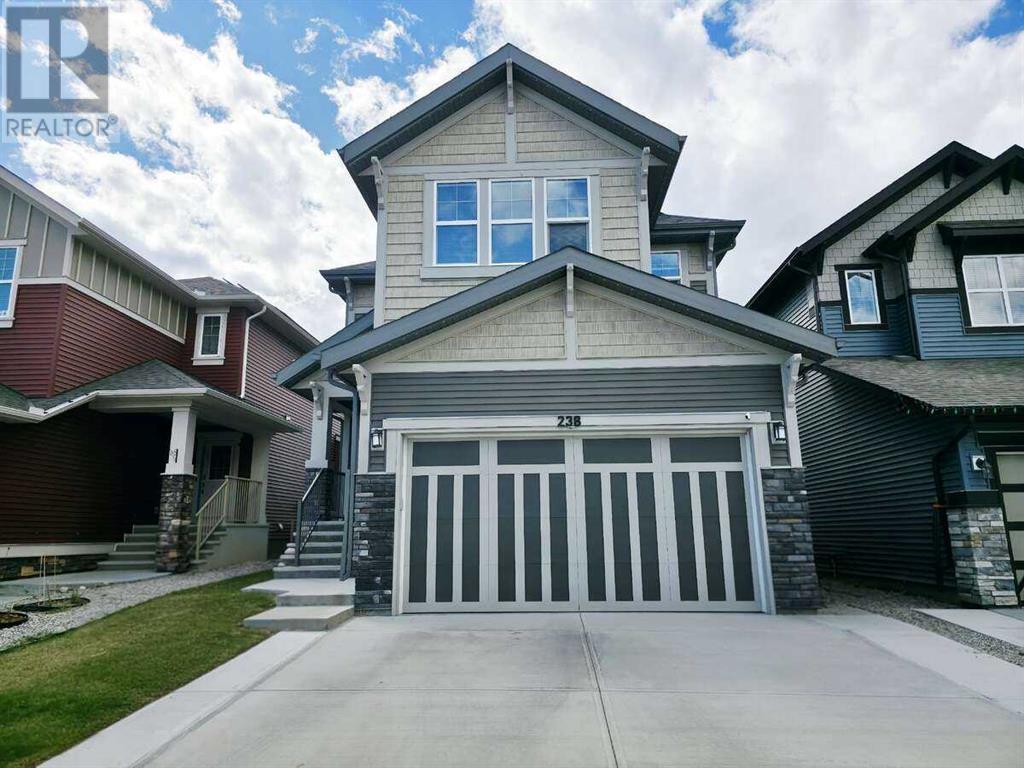 Property at 238 Kingfisher Crescent SE image 2