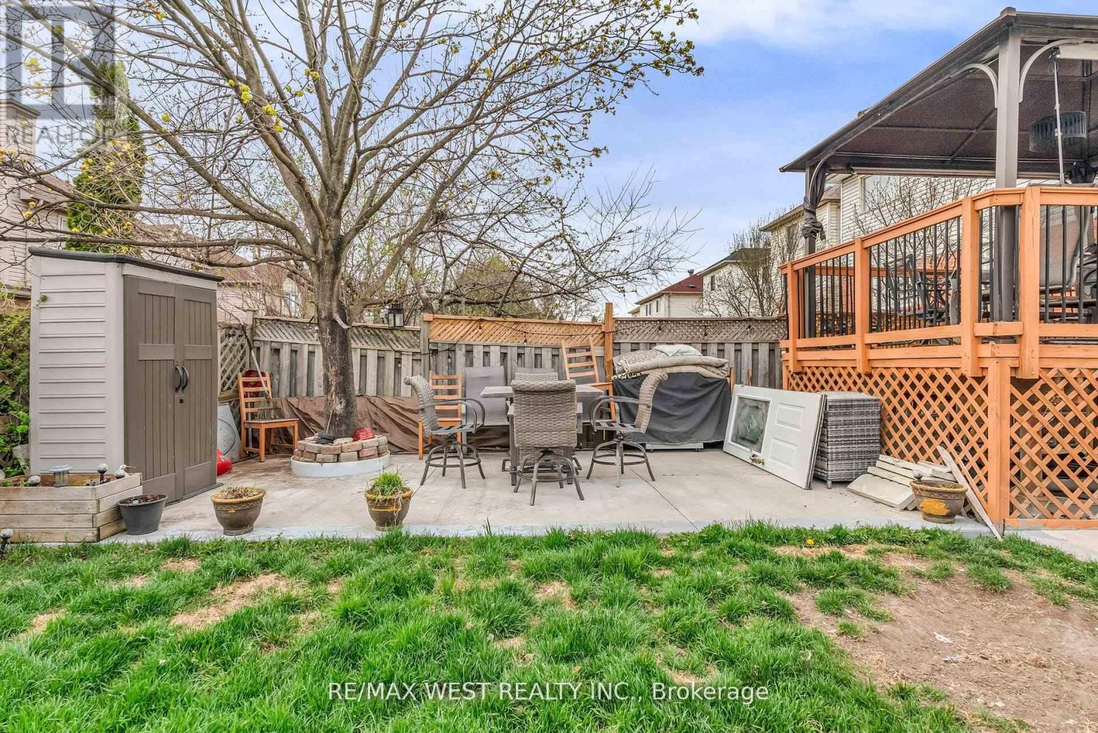 89 Beaconsfield Avenue, Brampton, Ontario  L6Y 4R6 - Photo 49 - W12138410