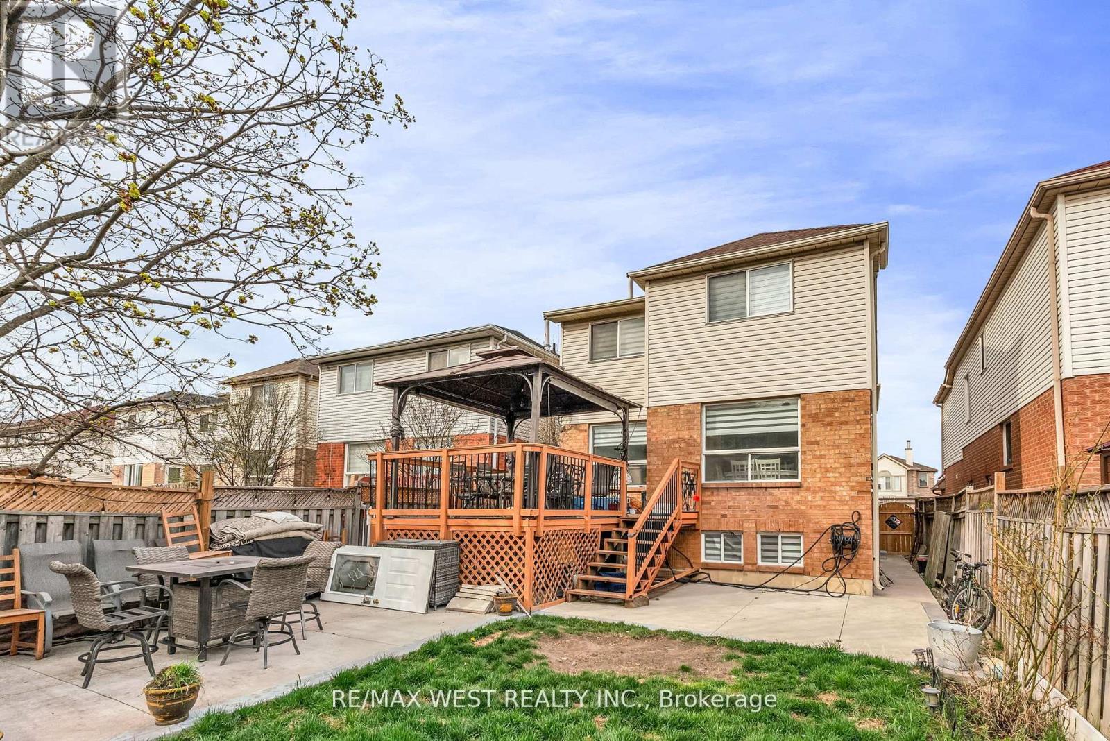 89 Beaconsfield Avenue, Brampton, Ontario  L6Y 4R6 - Photo 50 - W12138410
