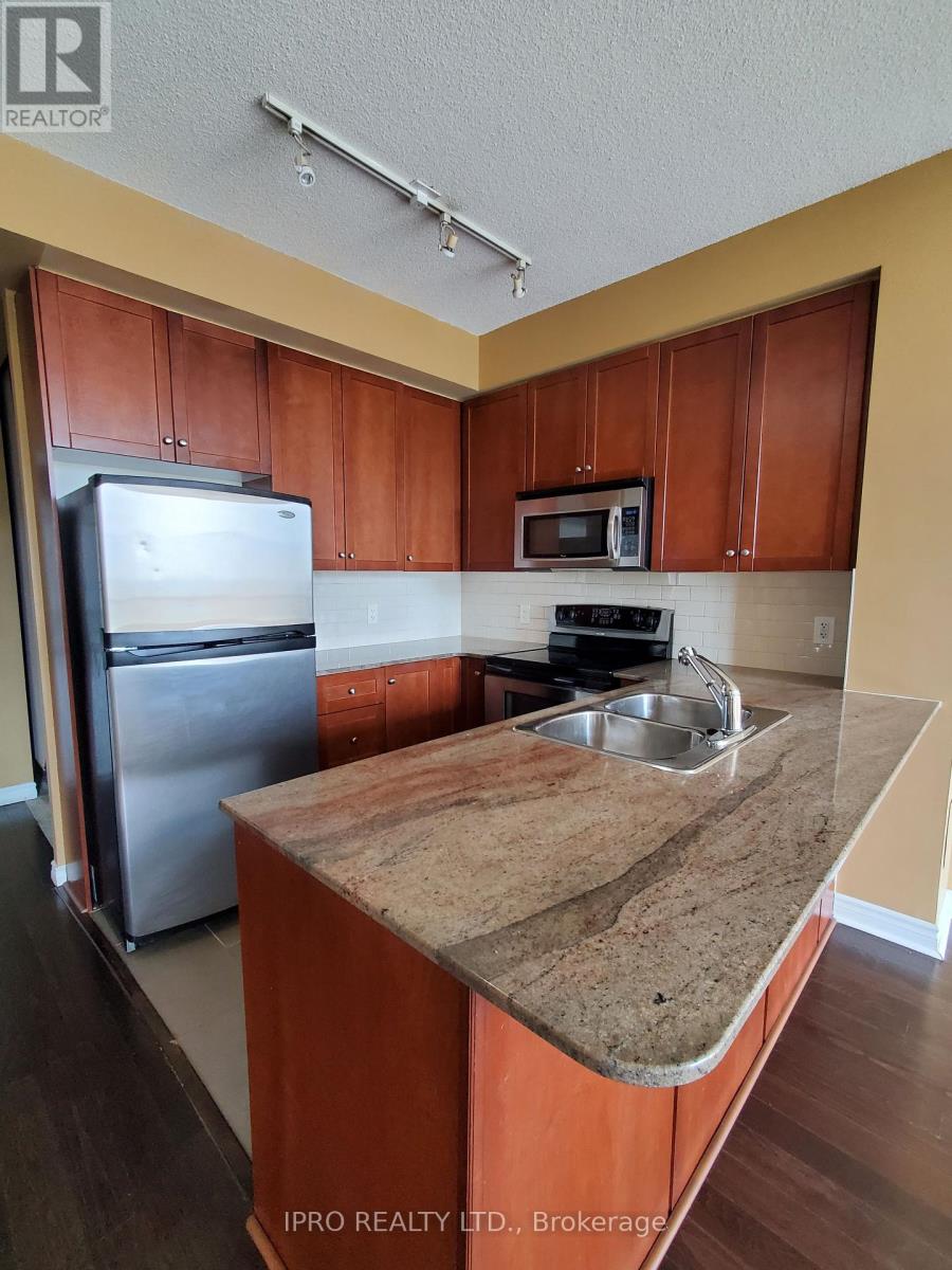 1001 - 3504 Hurontario Street, Mississauga, Ontario  L5B 1P2 - Photo 1 - W12138418