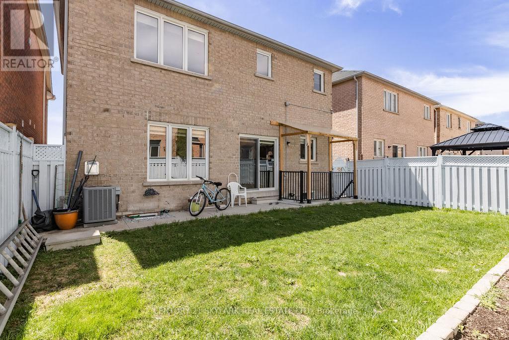 47 Niceview Drive, Brampton, Ontario  L6R 0M9 - Photo 39 - W12138422