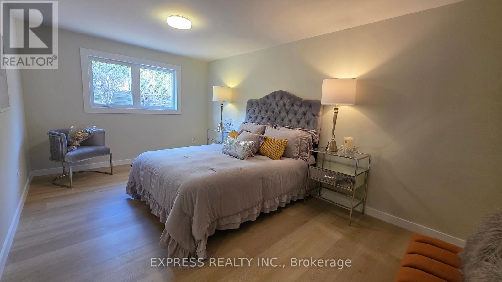 1215 Garthdale Court, Oakville, Ontario  L6H 2M1 - Photo 21 - W12138433