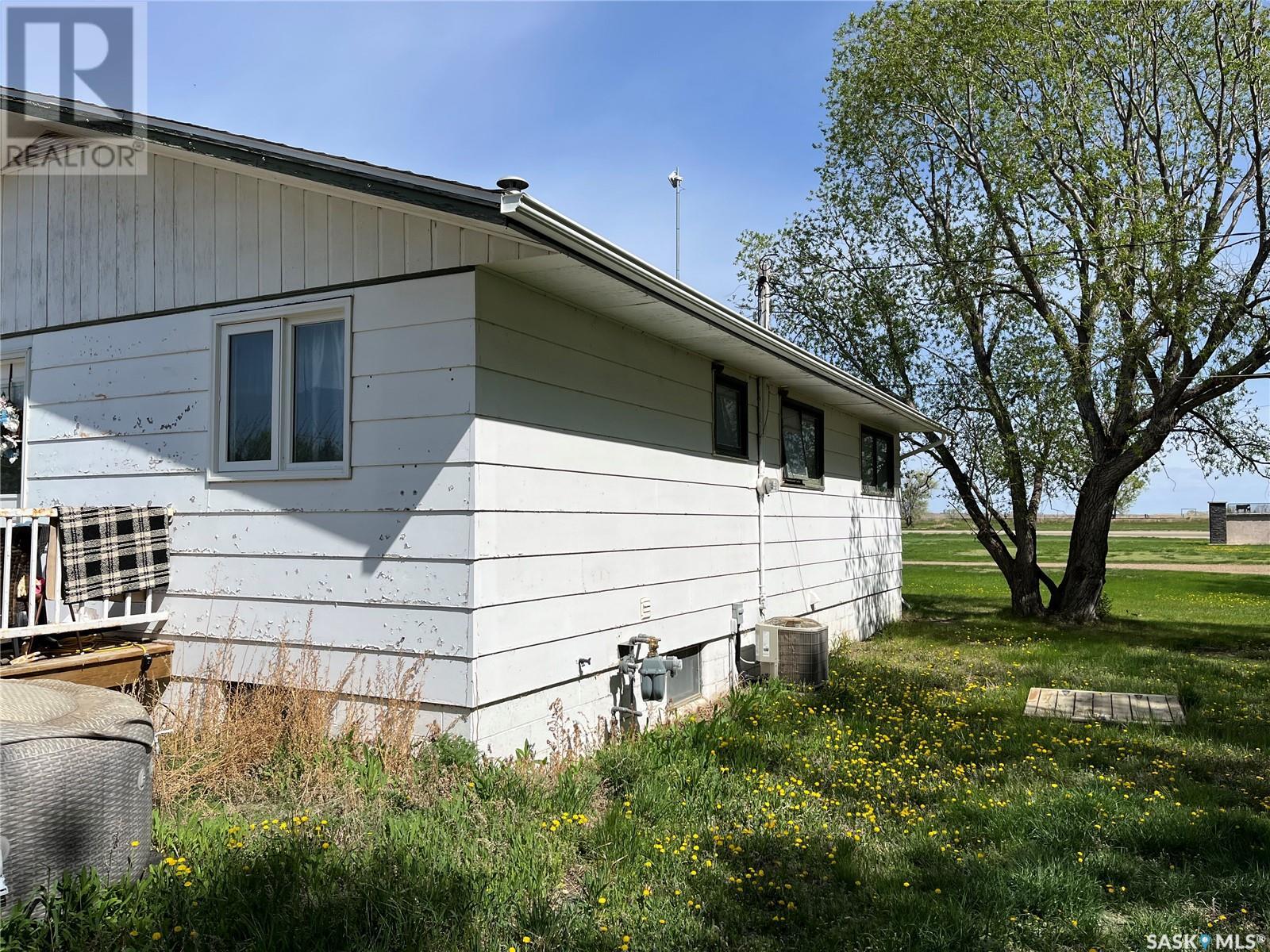 112 Edward Street, Hazenmore, Saskatchewan  S0H 1C0 - Photo 4 - SK005356