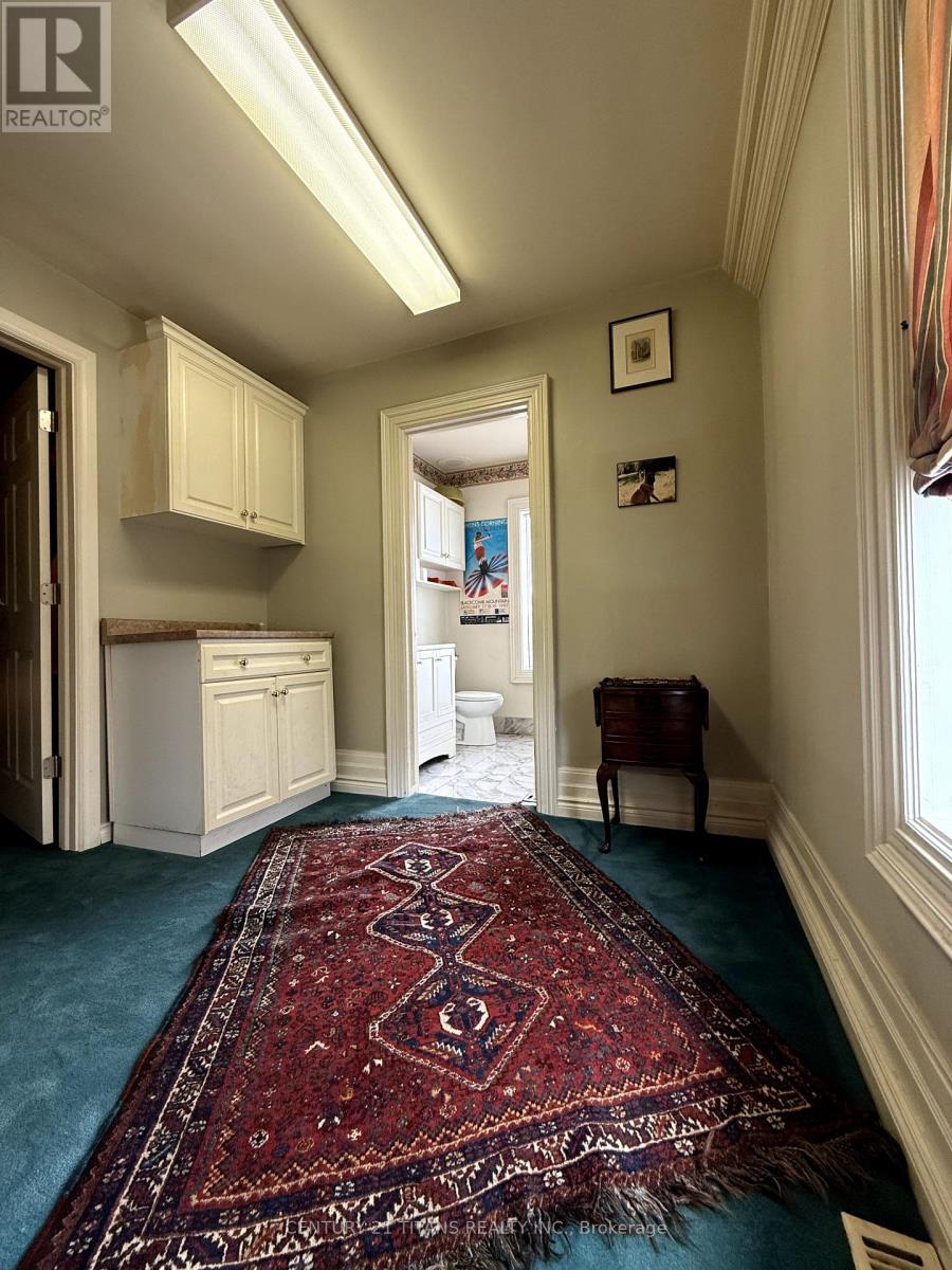 257 St Clair Street, Chatham-Kent, Ontario  N7L 3J8 - Photo 11 - X12138477