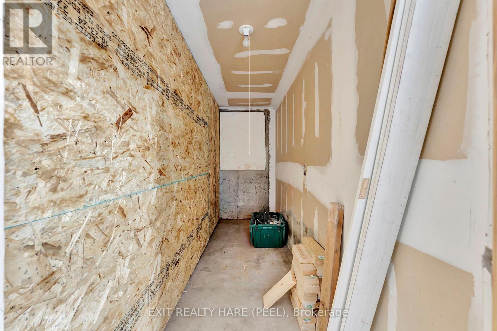 52 Hampton Street, Brantford, Ontario  N3S 4K8 - Photo 30 - X12138497