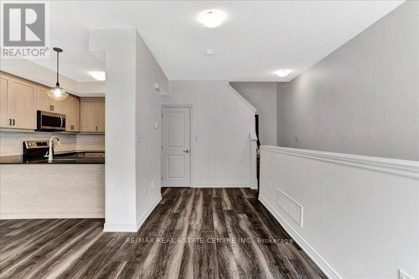 575 Woodward Avenue, Hamilton, Ontario  L8H 0B3 - Photo 7 - X12138517