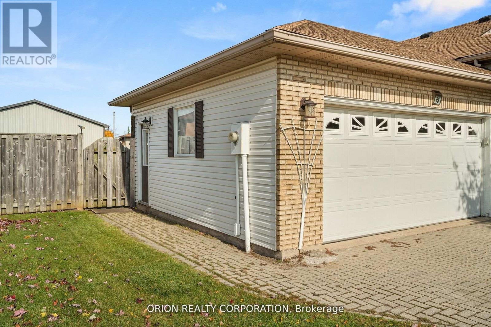 98 Calla Terrace, Welland, Ontario  L3C 5S8 - Photo 30 - X12138555