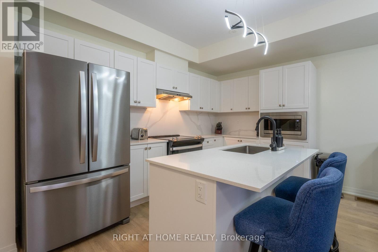 12 Emmas Way, Whitby, Ontario  L1R 0S7 - Photo 2 - E12138652