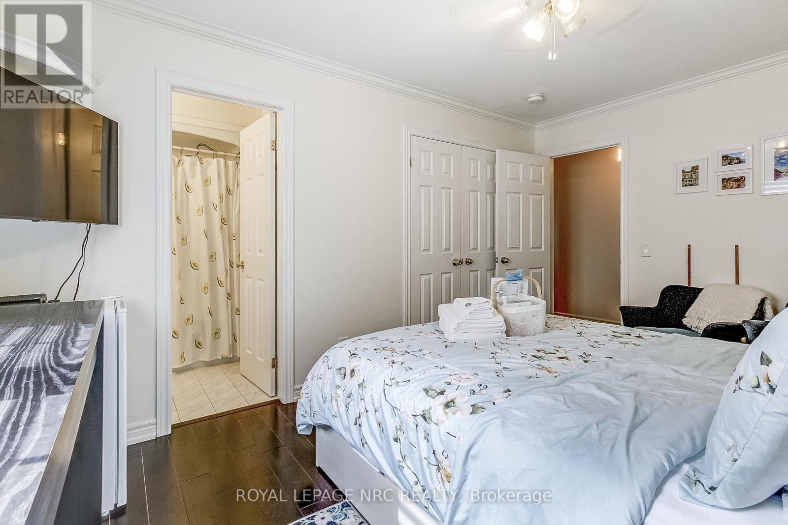 330 Gate Street, Niagara-On-The-Lake, Ontario  L0S 1J0 - Photo 26 - X12138629