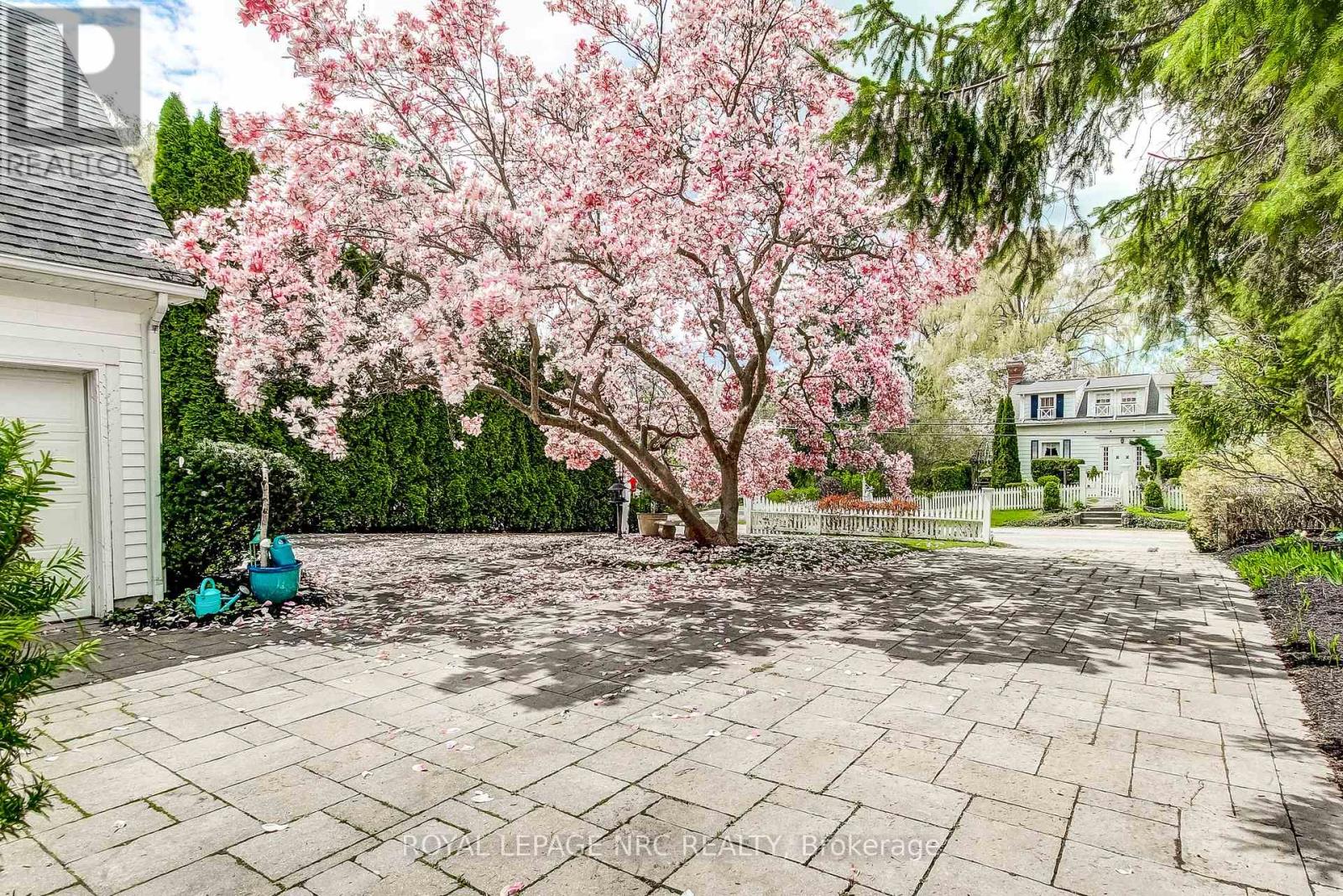 Property at 330 GATE STREET image 3