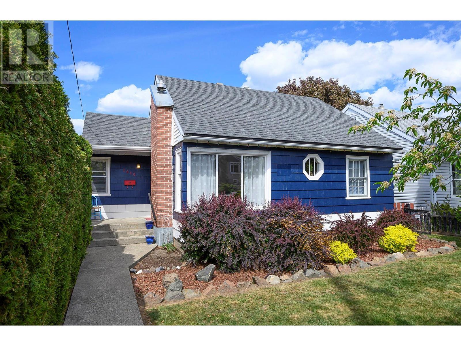 Property at 1018 Dominion Street image 1