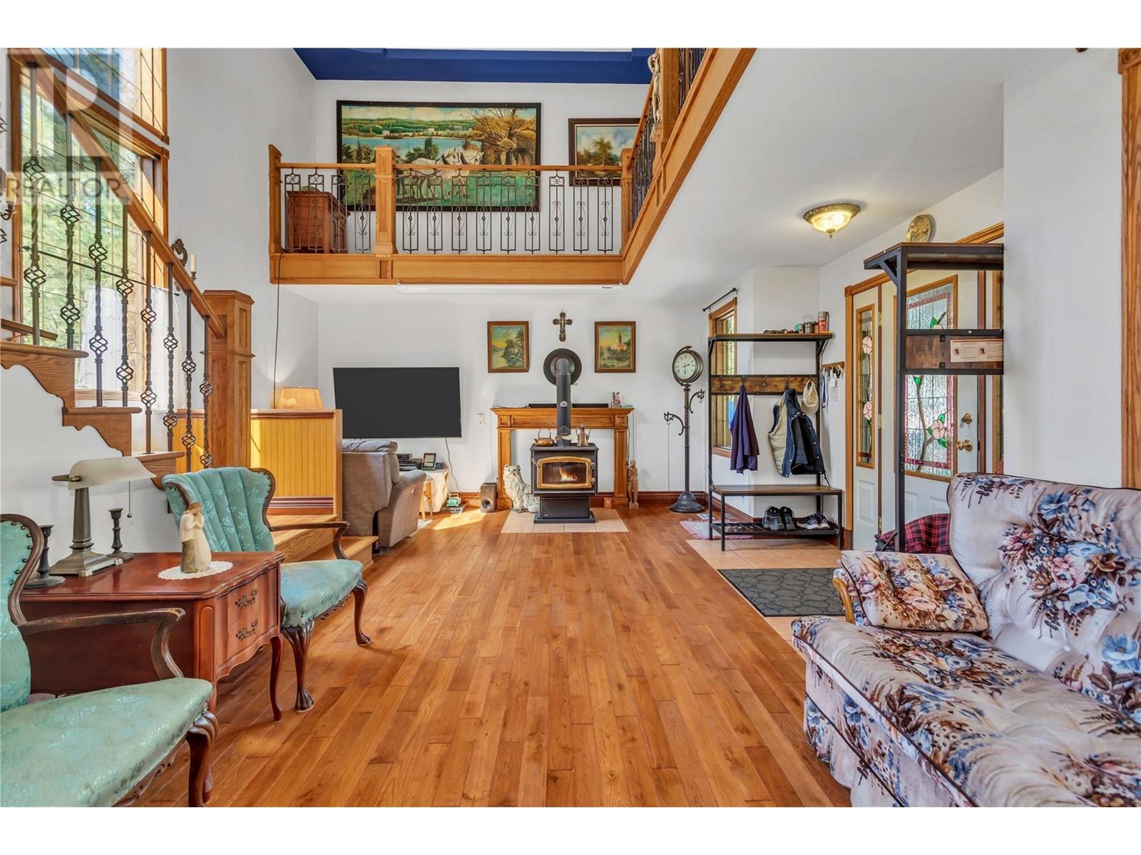 Property at 4670 Stewart Road E image 2