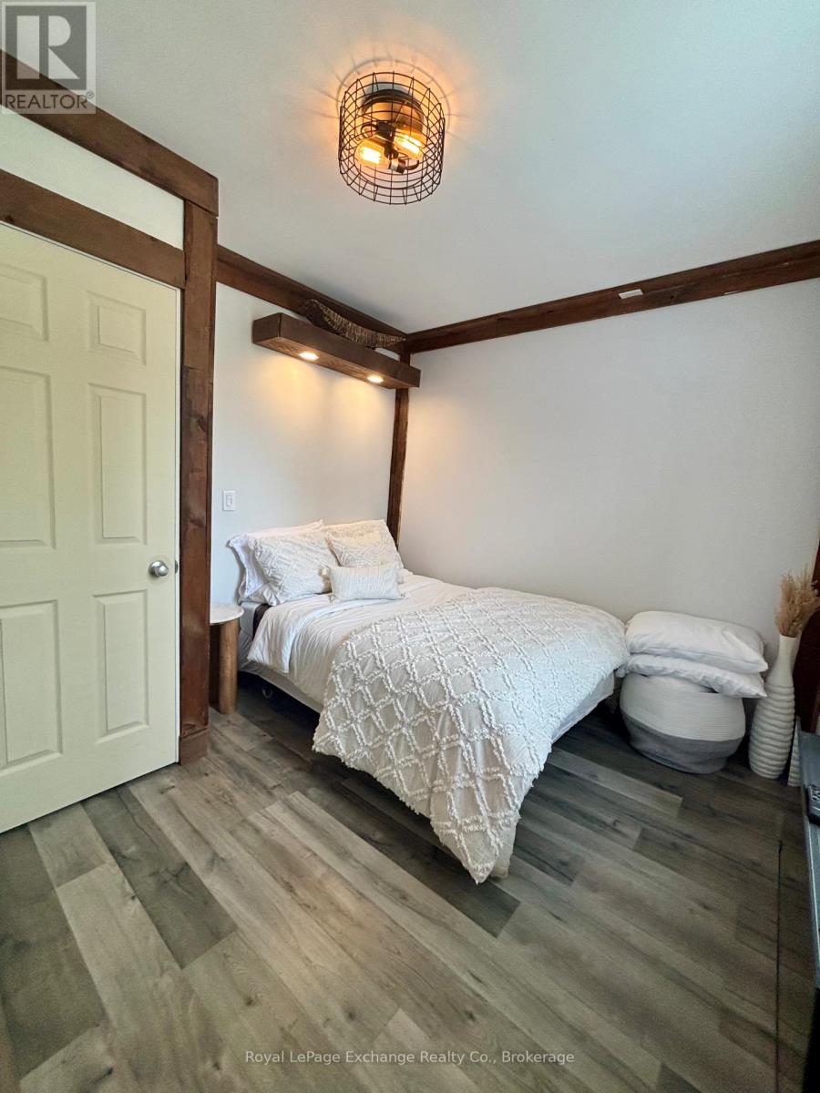 59 King Street, Kincardine, Ontario  N0G 2T0 - Photo 16 - X12138641