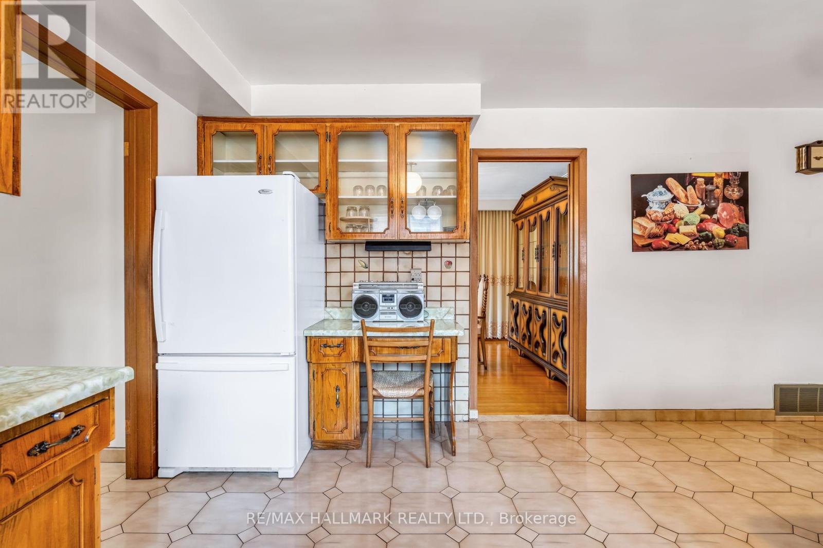 36 Jasmine Road, Toronto, Ontario  M9M 2P9 - Photo 22 - W12138571
