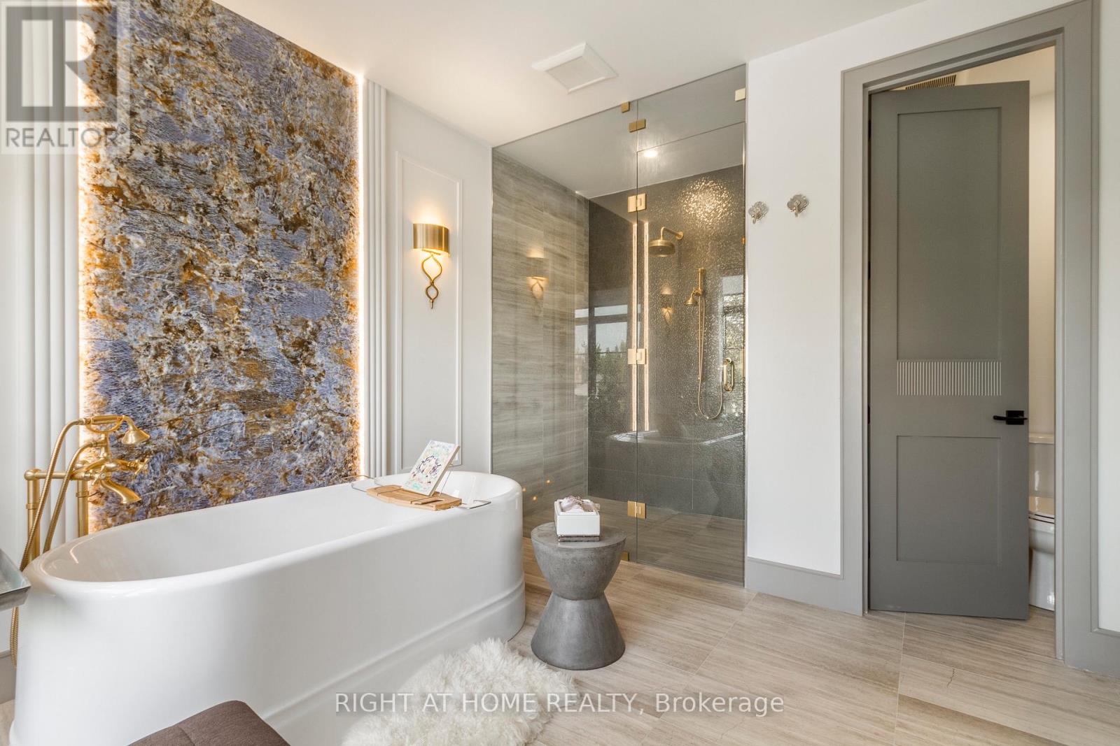 118 Martin Grove Road, Toronto, Ontario  M9B 4K5 - Photo 25 - W12057499