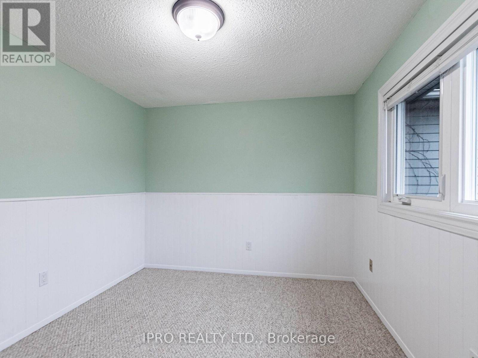 2771 Lindholm Crescent, Mississauga, Ontario  L5M 4S1 - Photo 31 - W12128370