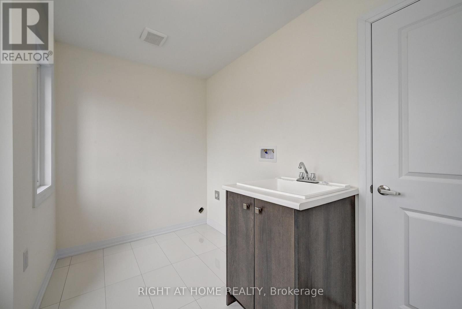 409 Adelaide Street, Wellington North, Ontario  N0G 1A0 - Photo 45 - X12136587