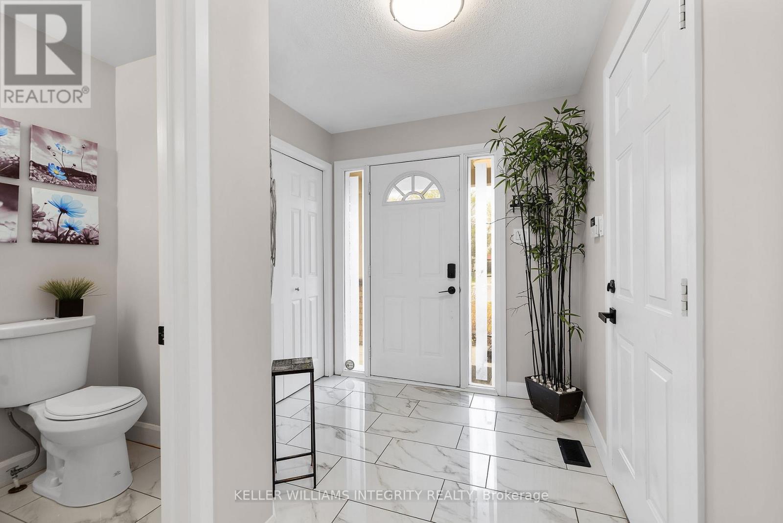 Property at 644 DEVONWOOD CIRCLE image 4