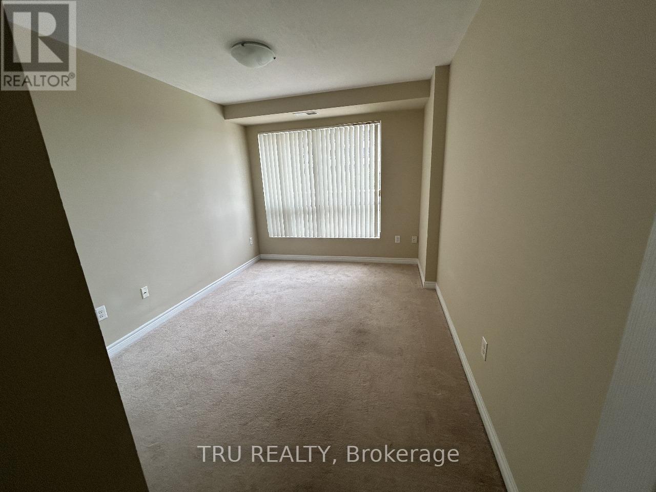 201 - 1030 Coronation Drive, London North (North I), Ontario  N6G 0G5 - Photo 13 - X12138662