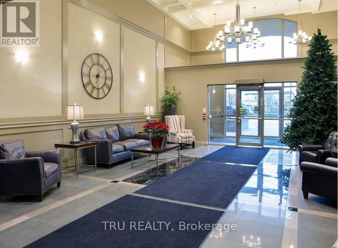 201 - 1030 Coronation Drive, London North (North I), Ontario  N6G 0G5 - Photo 5 - X12138662