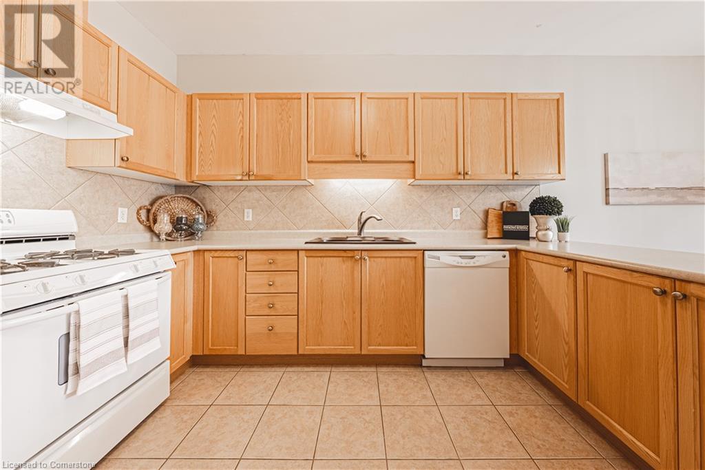 34 Southbrook Drive Unit# 59, Binbrook, Ontario  L0R 1C0 - Photo 12 - 40726917