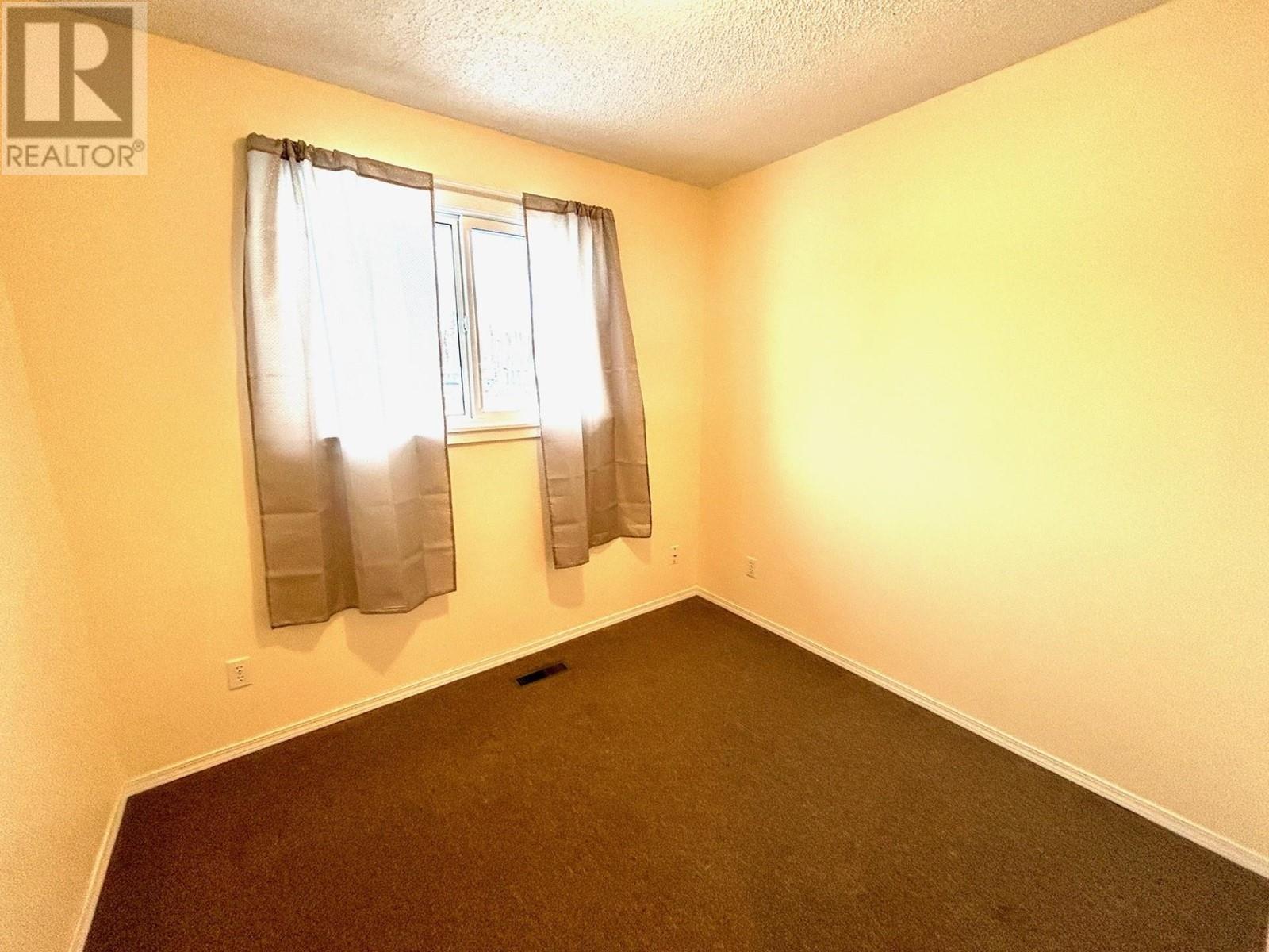 5227 Cottonwood Road, Fort Nelson, British Columbia  V0C 1R0 - Photo 7 - R2966318