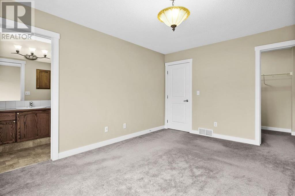 156 Rockyspring Grove Nw, Calgary, Alberta  T3G 0A9 - Photo 24 - A2205569