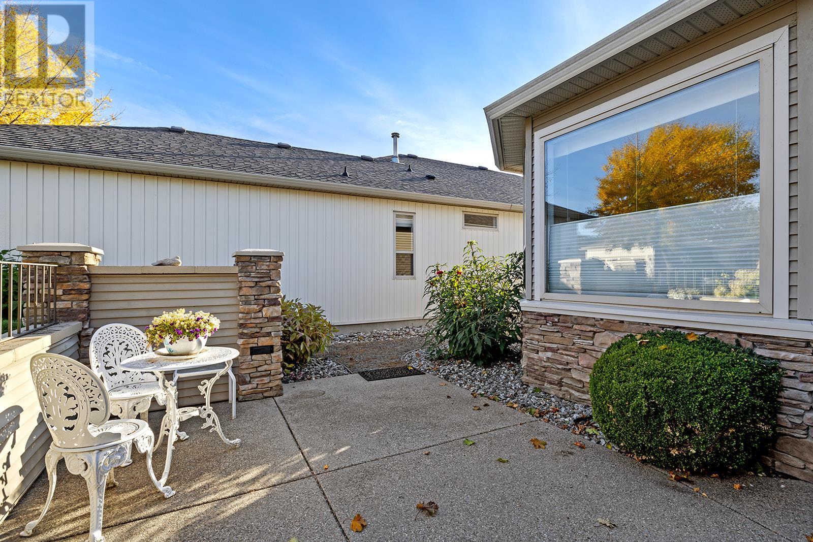 2365 Stillingfleet Road Unit# 384 Lot# 206, Kelowna, British Columbia  V1W 4X5 - Photo 2 - 10347224