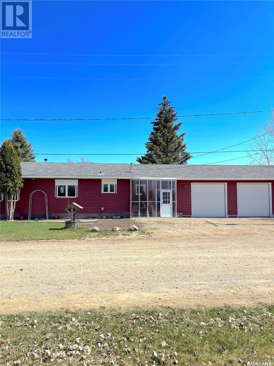 316 3rd Avenue, Meacham, Saskatchewan  S0K 2V0 - Photo 1 - SK005357
