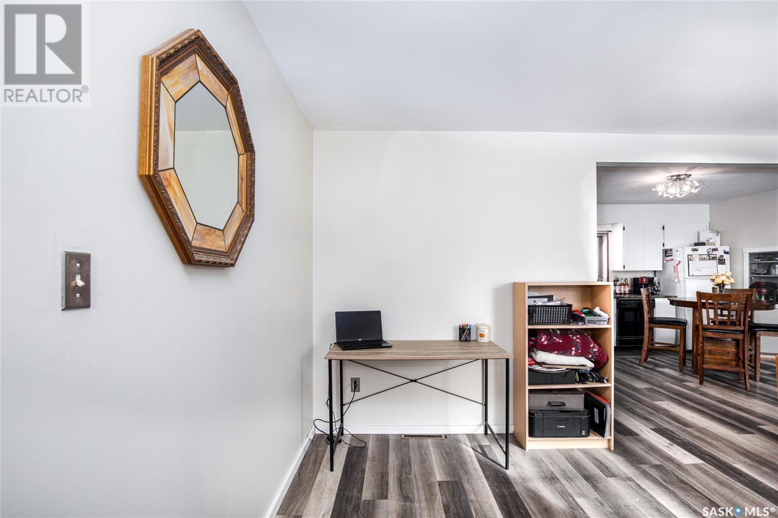 Property at 738 STADACONA STREET E image 5