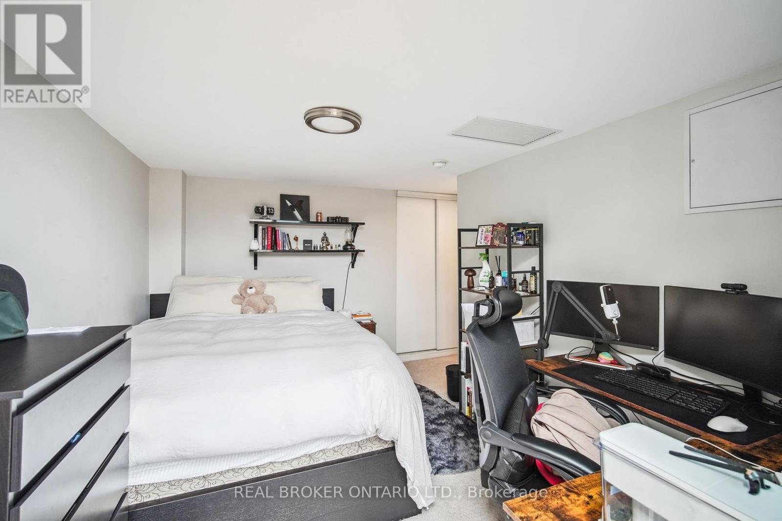 239 - 21 Ruttan Street, Toronto, Ontario  M6P 0A1 - Photo 20 - C12138608