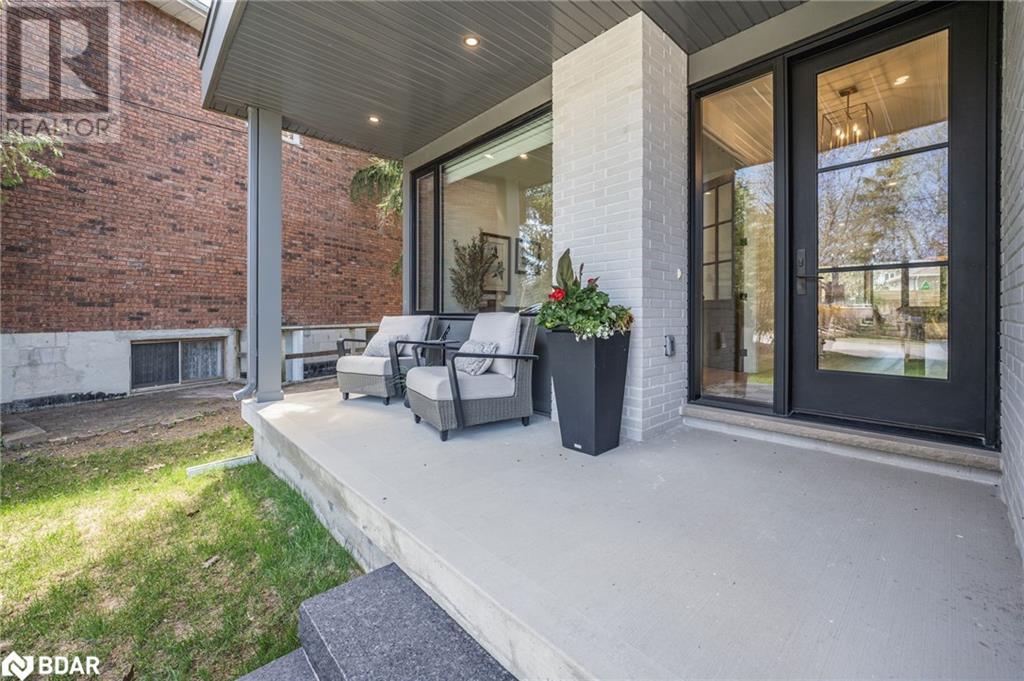 Property at 46 TYNDALE Road image 4