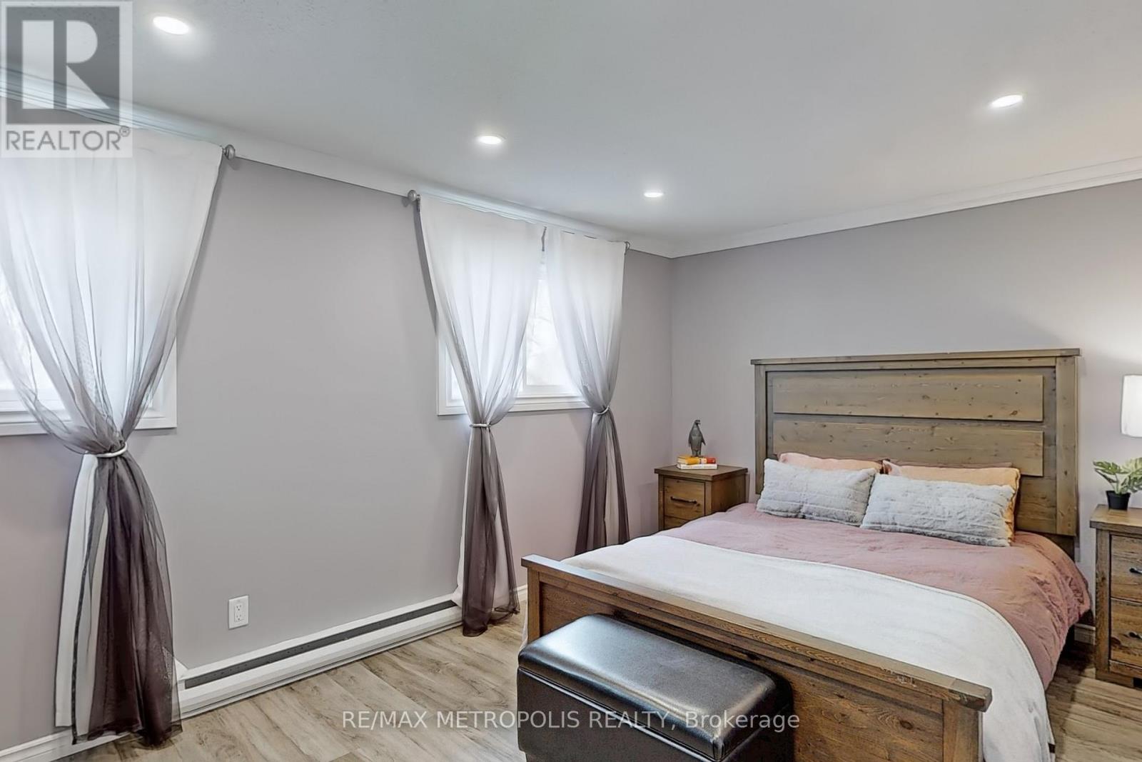 5 Thomas Street, Oshawa, Ontario  L1H 3W6 - Photo 20 - E12138659