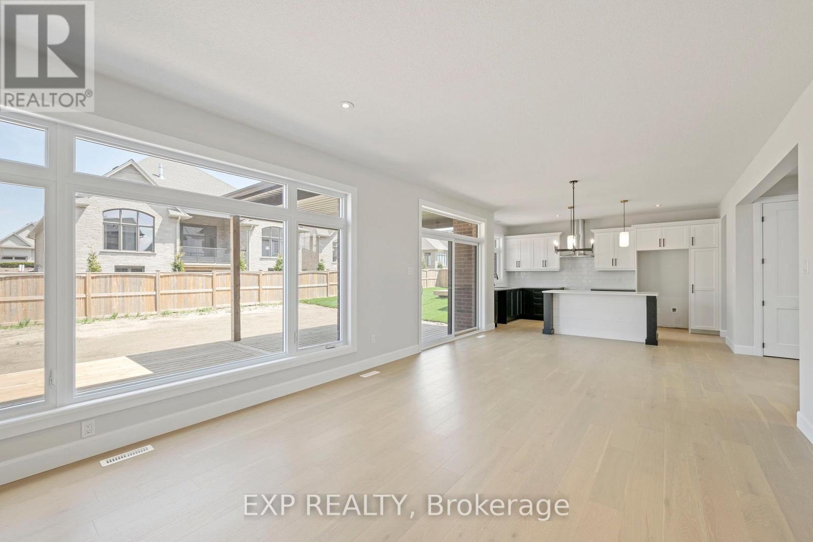 2060 Wickerson Road, London South, Ontario  N6K 5C4 - Photo 4 - X12138718