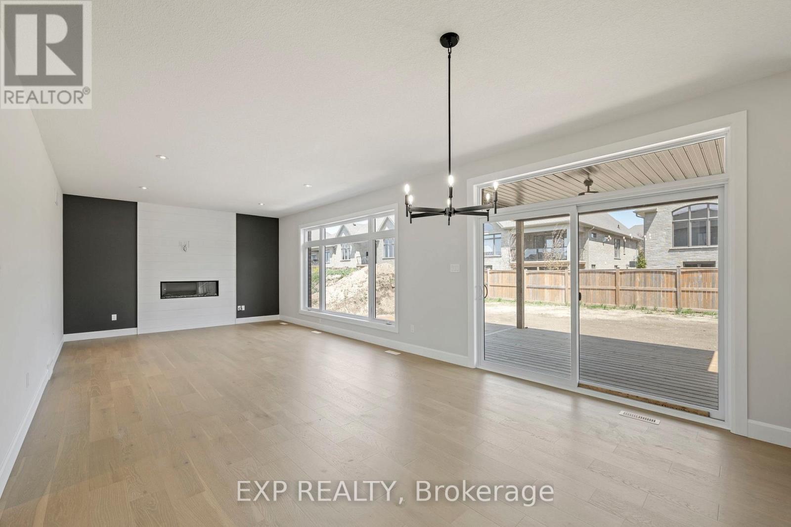 2060 Wickerson Road, London South, Ontario  N6K 5C4 - Photo 5 - X12138718